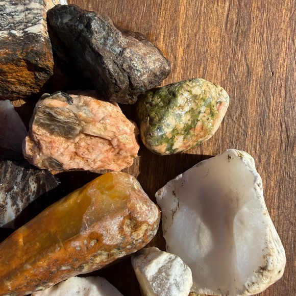 Assorted Natural Stones Collection - Picture 5 of 8